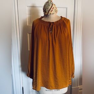 4 / $20 Sale! Gently loved Old Navy XXL goldenrod tie neck peasant shirt.*